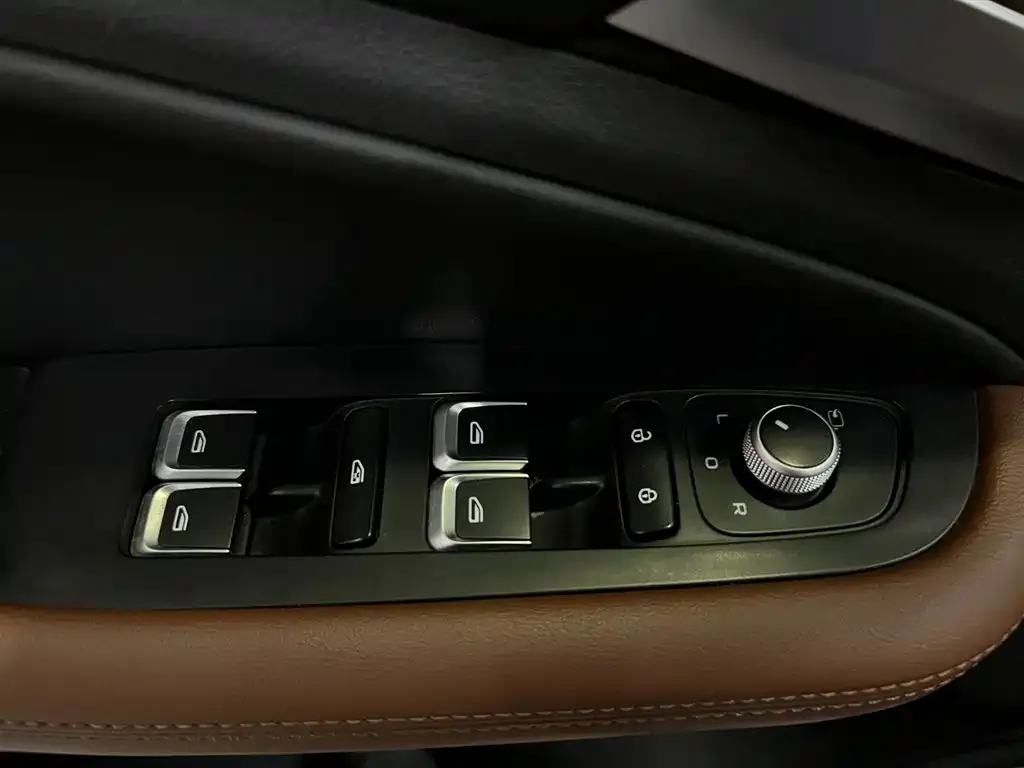 Geely Vision X6 — фото 9