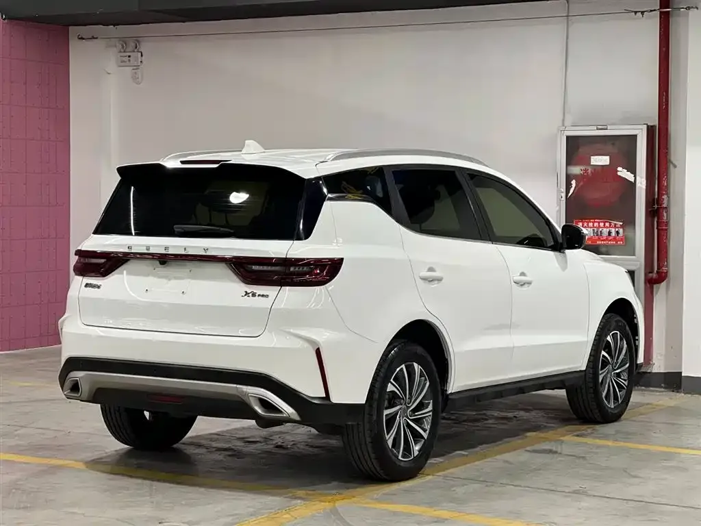 Geely Vision X6 — фото 6
