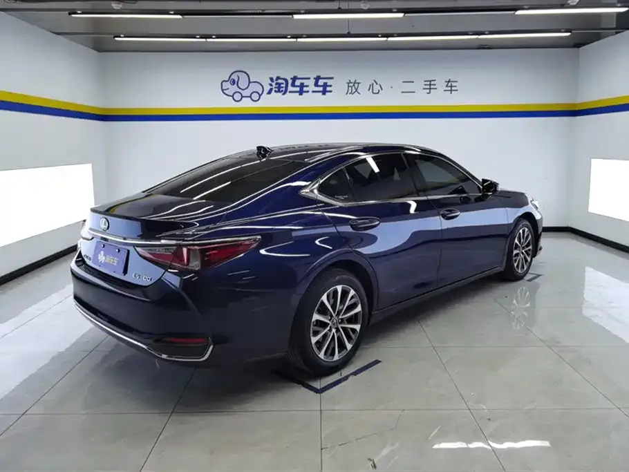 Lexus ES — фото 2