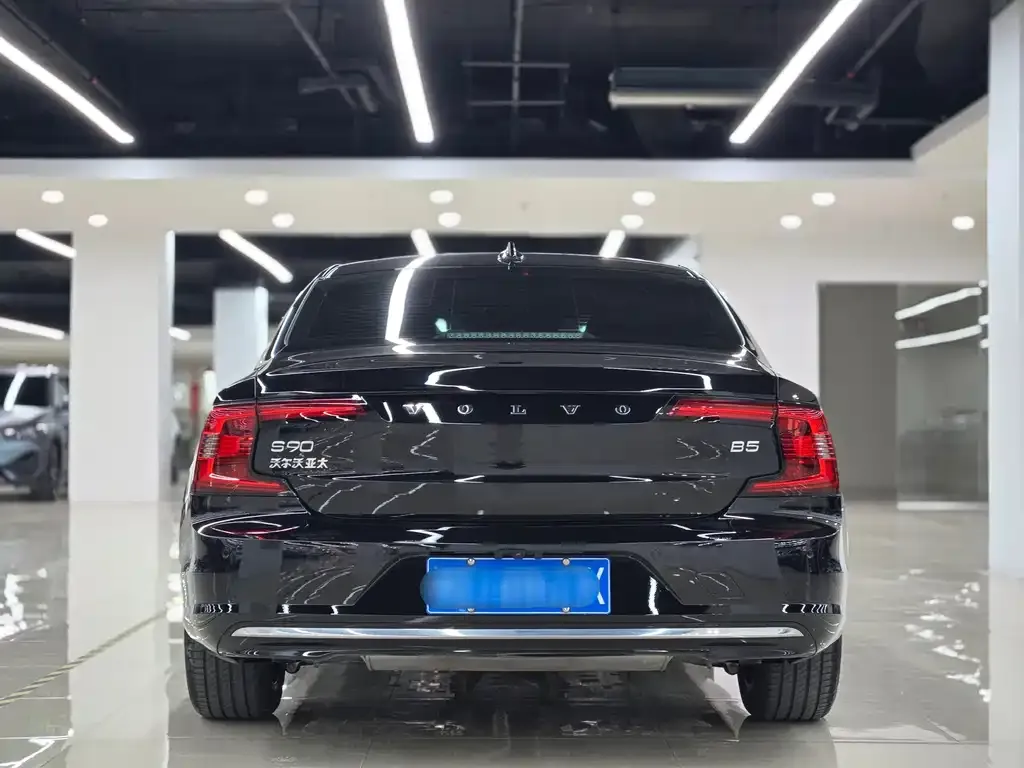 Volvo S90 — фото 2