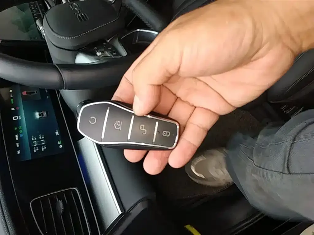 BYD Seal 07 EV — фото 2