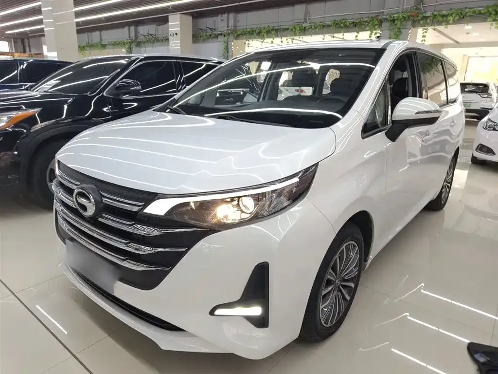 GAC Motor Trumpchi M6 — фото 1