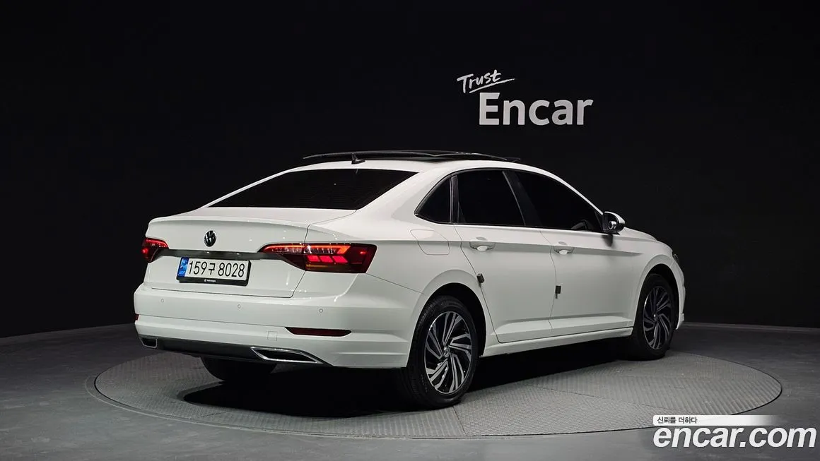 Volkswagen Jetta — фото 3
