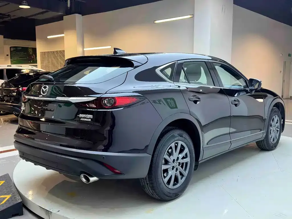 Mazda CX-4 — фото 8