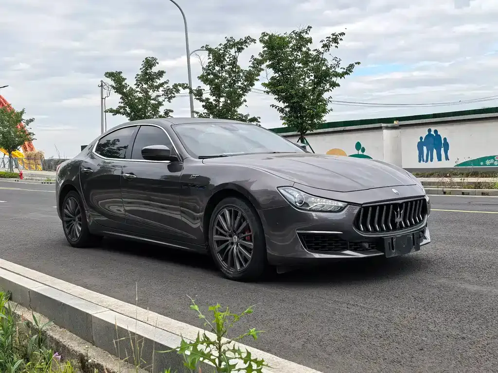 Maserati Ghibli — фото 5