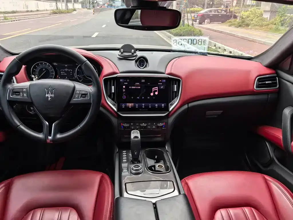 Maserati Ghibli — фото 2