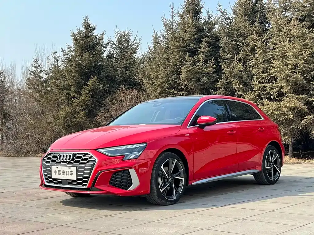 Audi A3 — фото 1