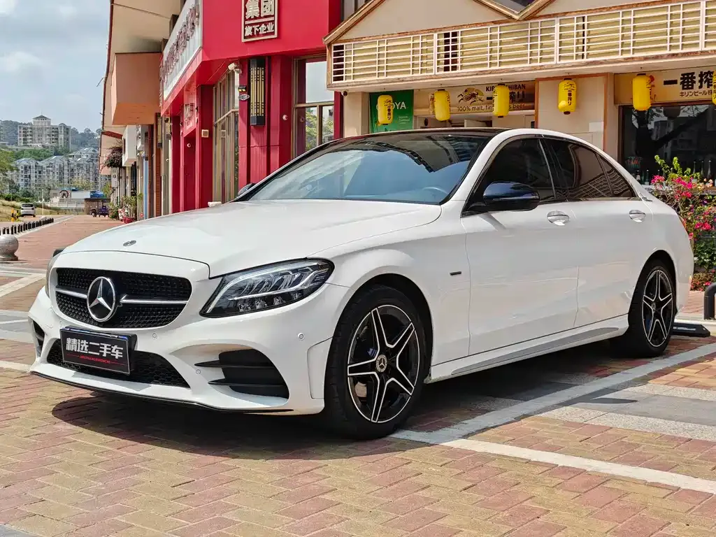 Mercedes-Benz C-Class — фото 1