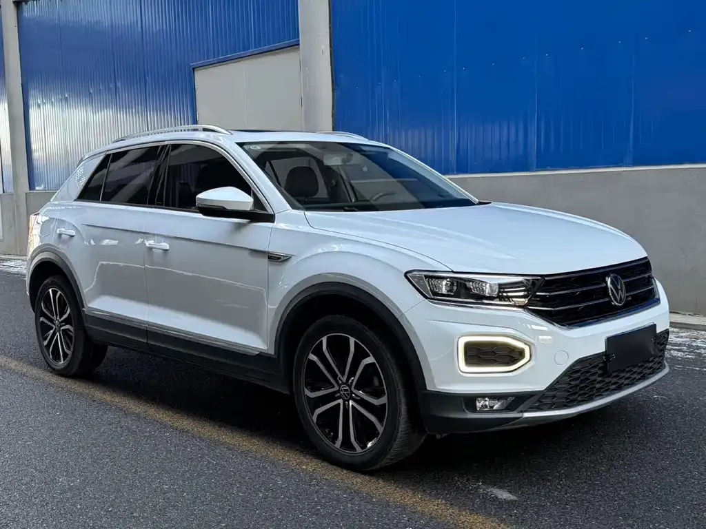 Volkswagen T-Roc — фото 7