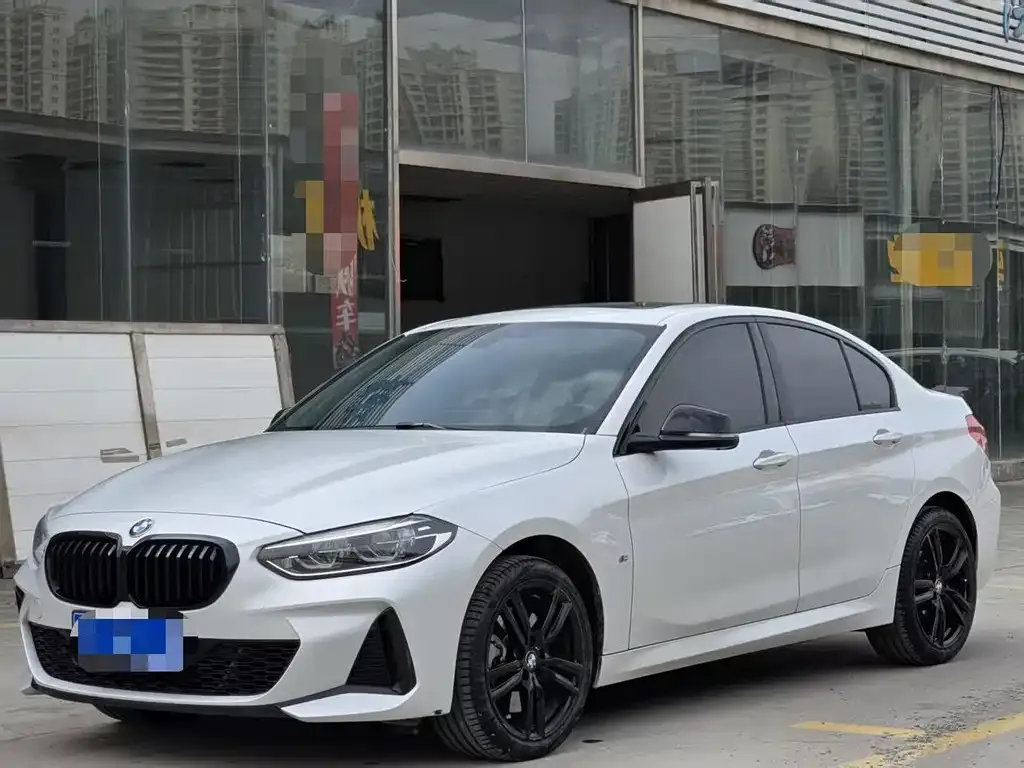 BMW 1 Series — фото 1
