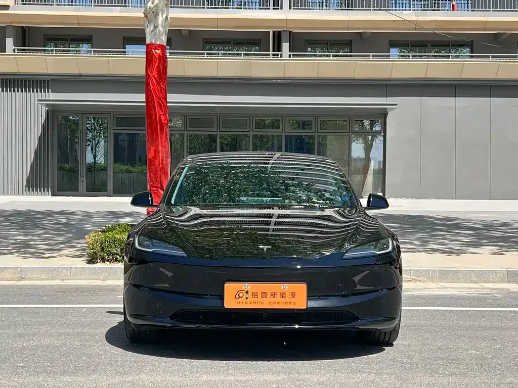 Tesla Model 3 — фото 8