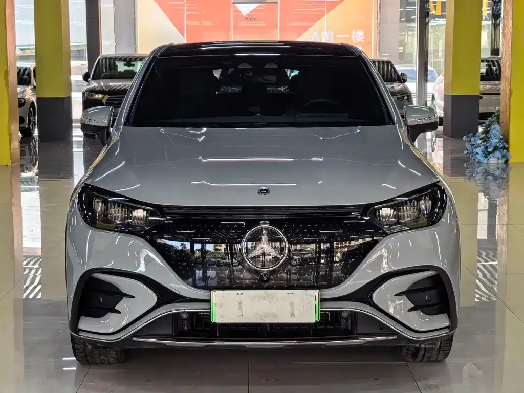 Mercedes-Benz EQE SUV — фото 8