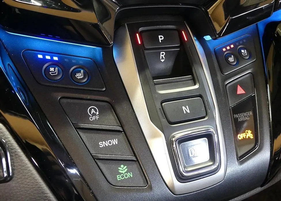 Honda Odyssey — фото 10