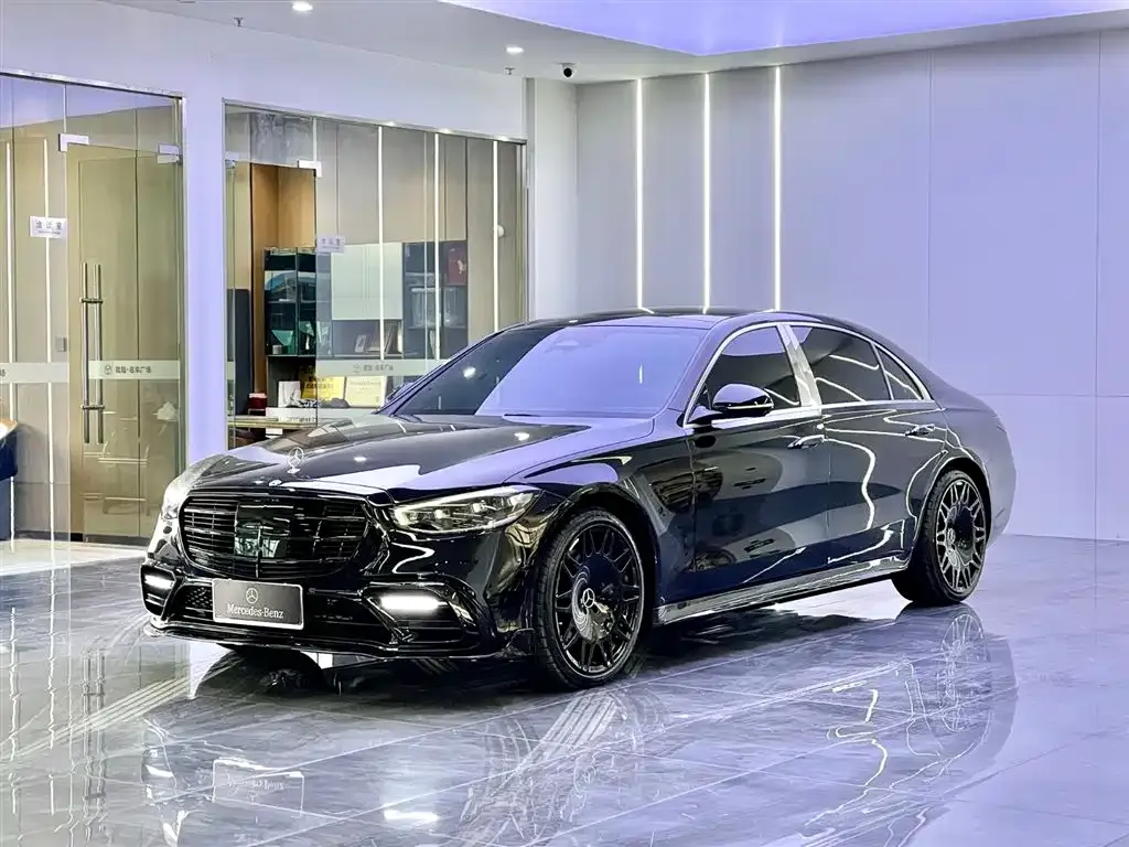 Mercedes-Benz S-Class — фото 1