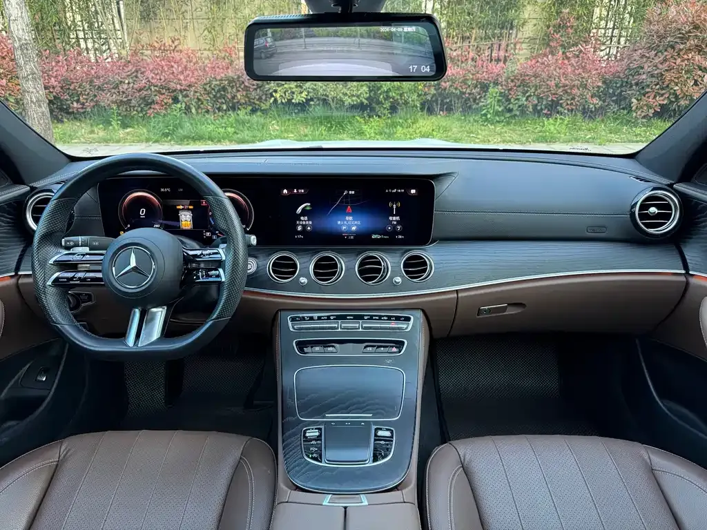 Mercedes-Benz E-Class (Import) — фото 4