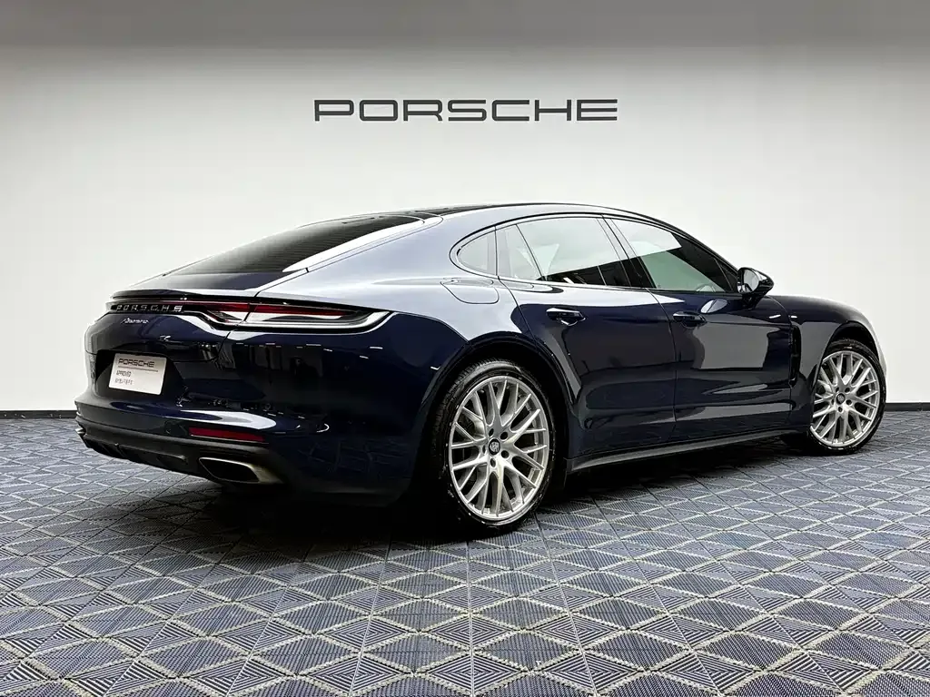 Porsche Panamera — фото 5