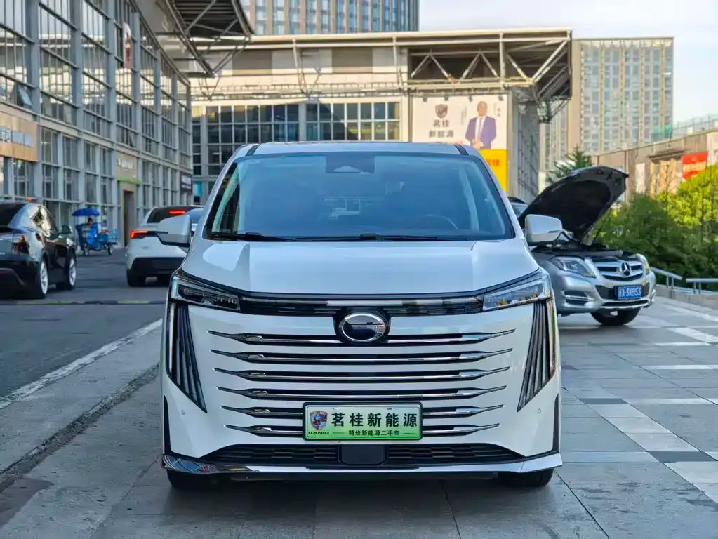 GAC Motor Trumpchi E9 — фото 10