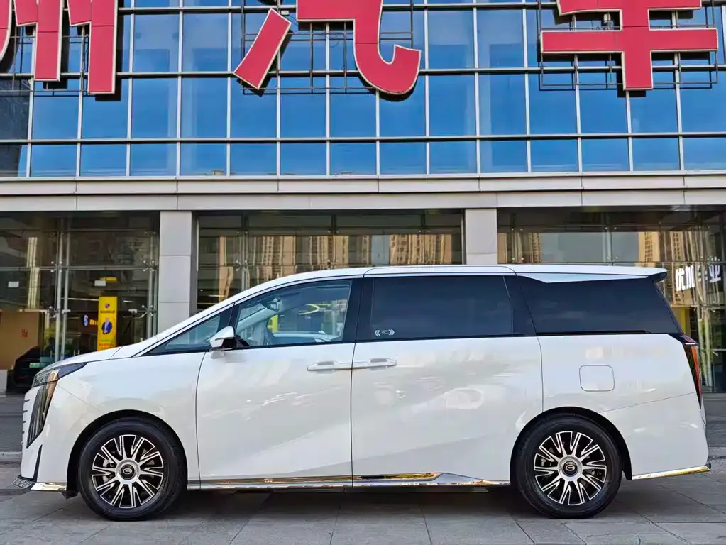 GAC Motor Trumpchi E9 — фото 4