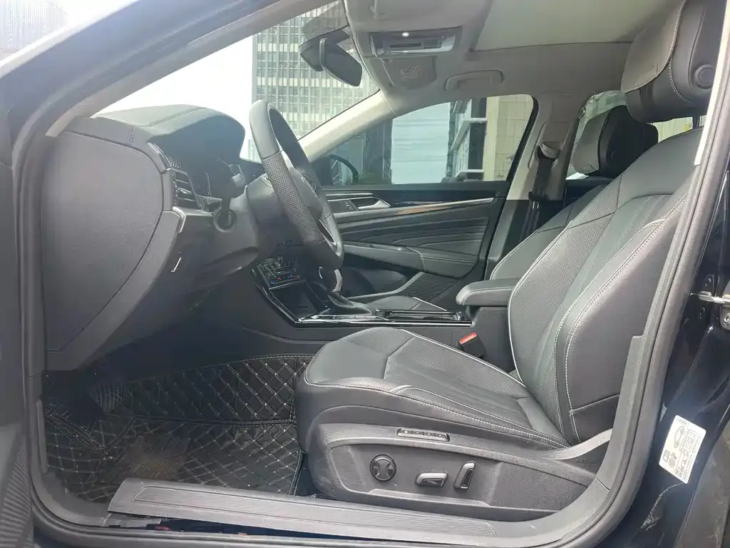 Volkswagen Passat — фото 9