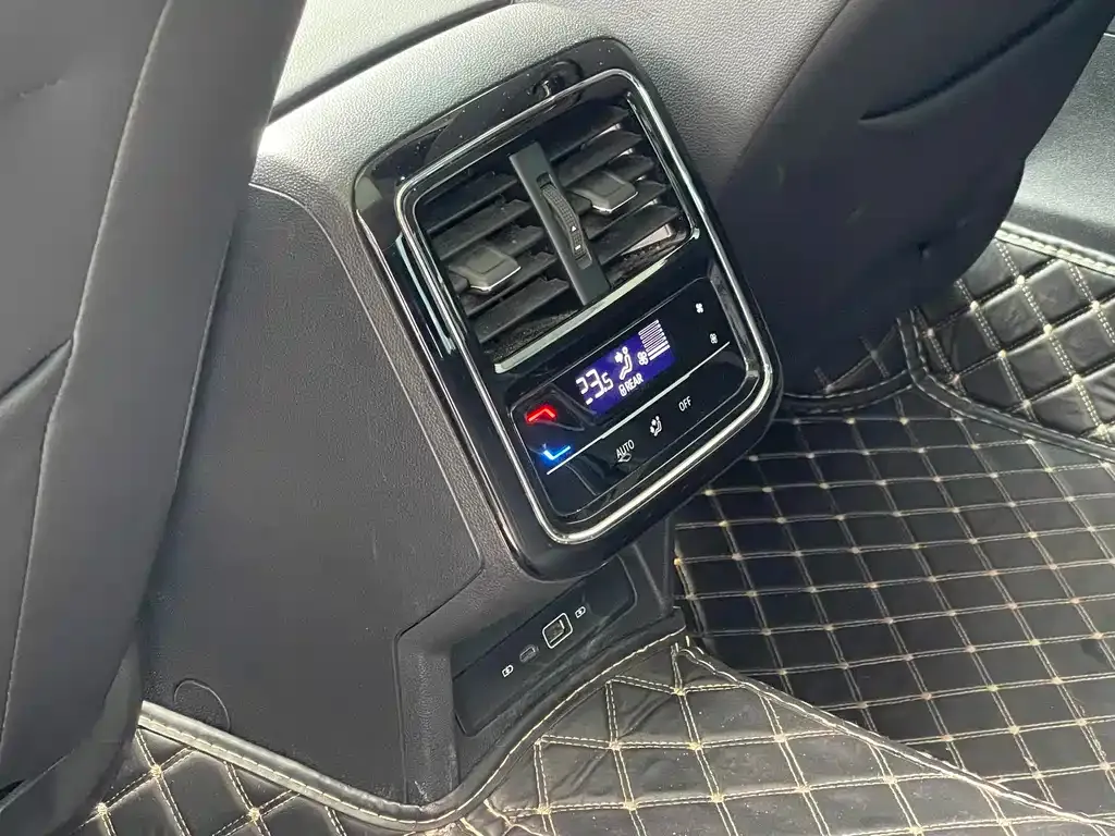 Volkswagen Passat — фото 2