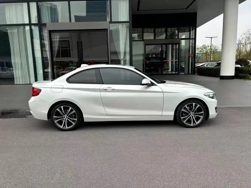 BMW 2 Series (Import) — фото 3