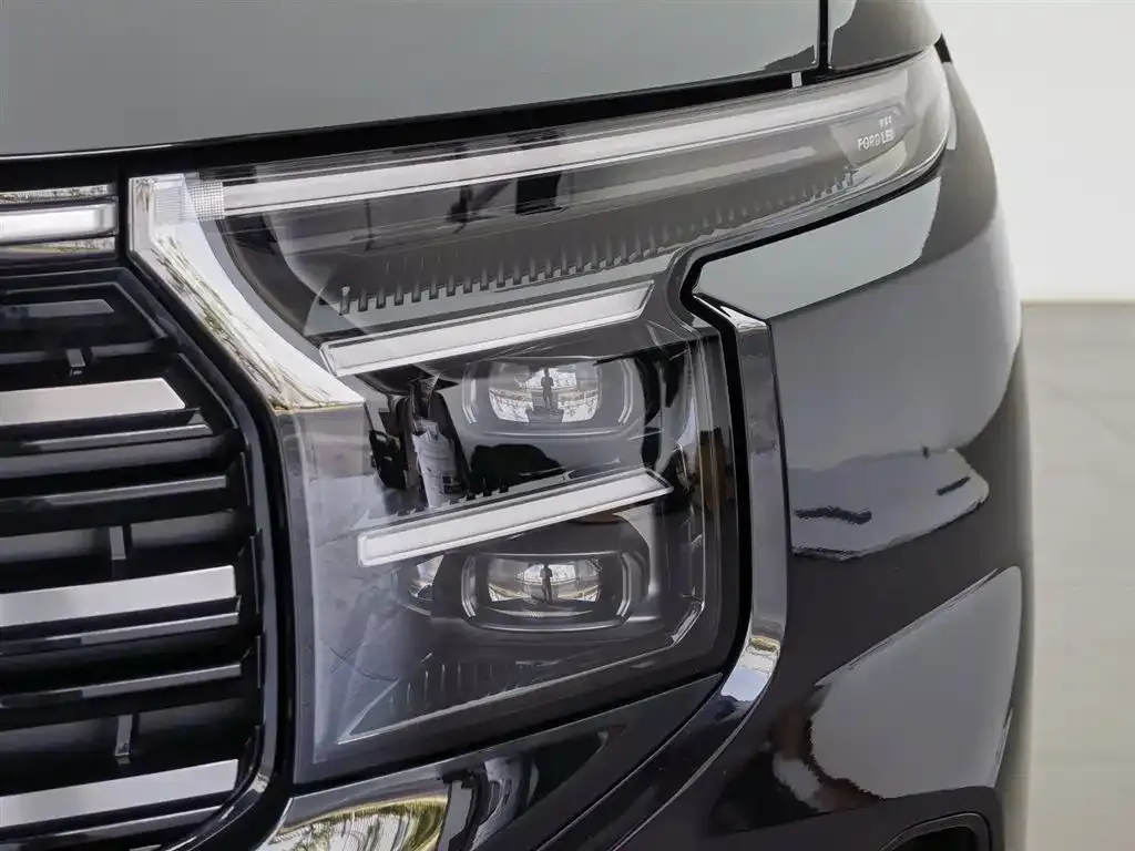 Ford Edge — фото 10