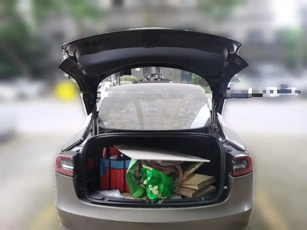 Tesla Model 3 — фото 6