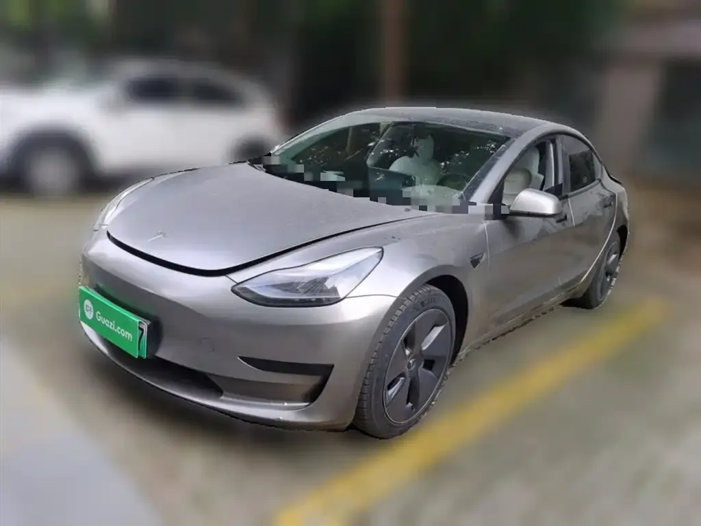 Tesla Model 3 — фото 4