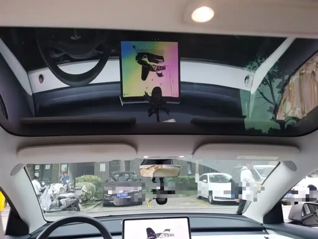 Tesla Model 3 — фото 10