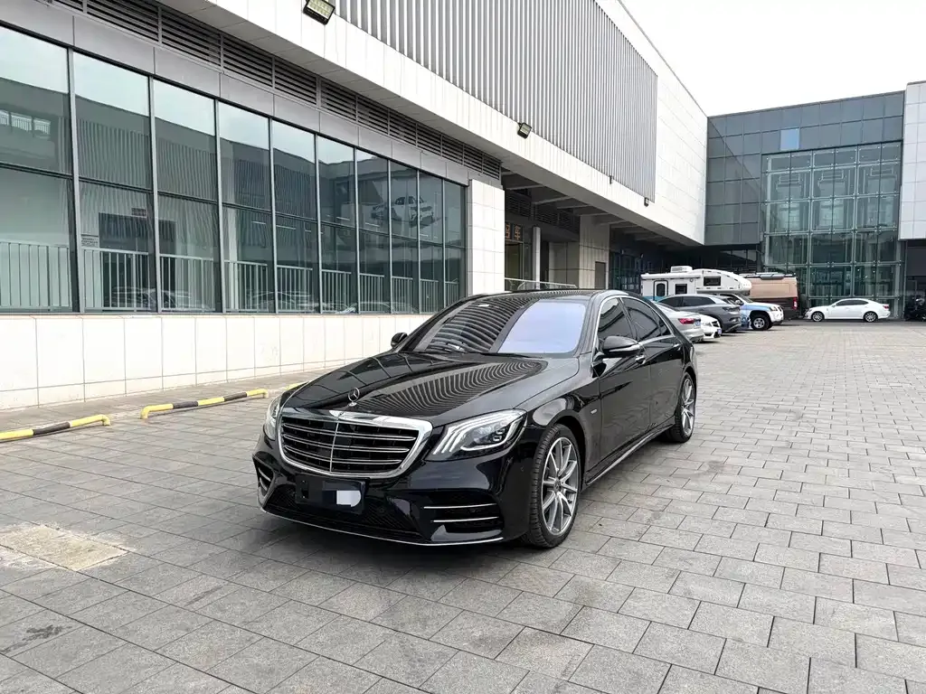 Mercedes-Benz S-Class — фото 1