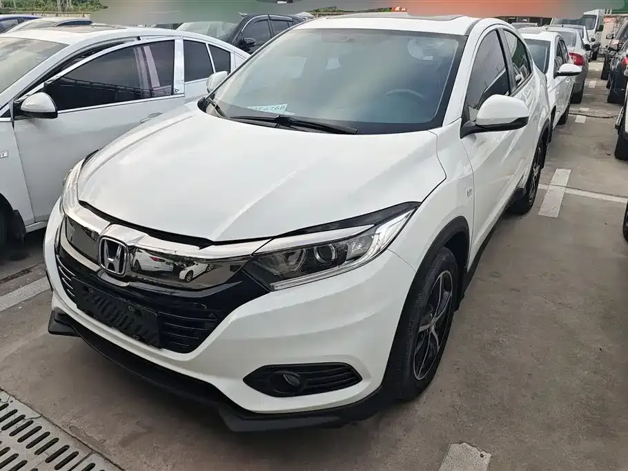 Honda Vezel — фото 1