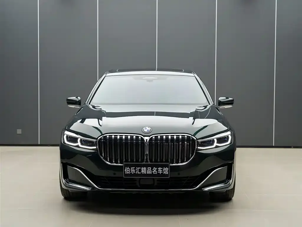 BMW 7 Series — фото 2