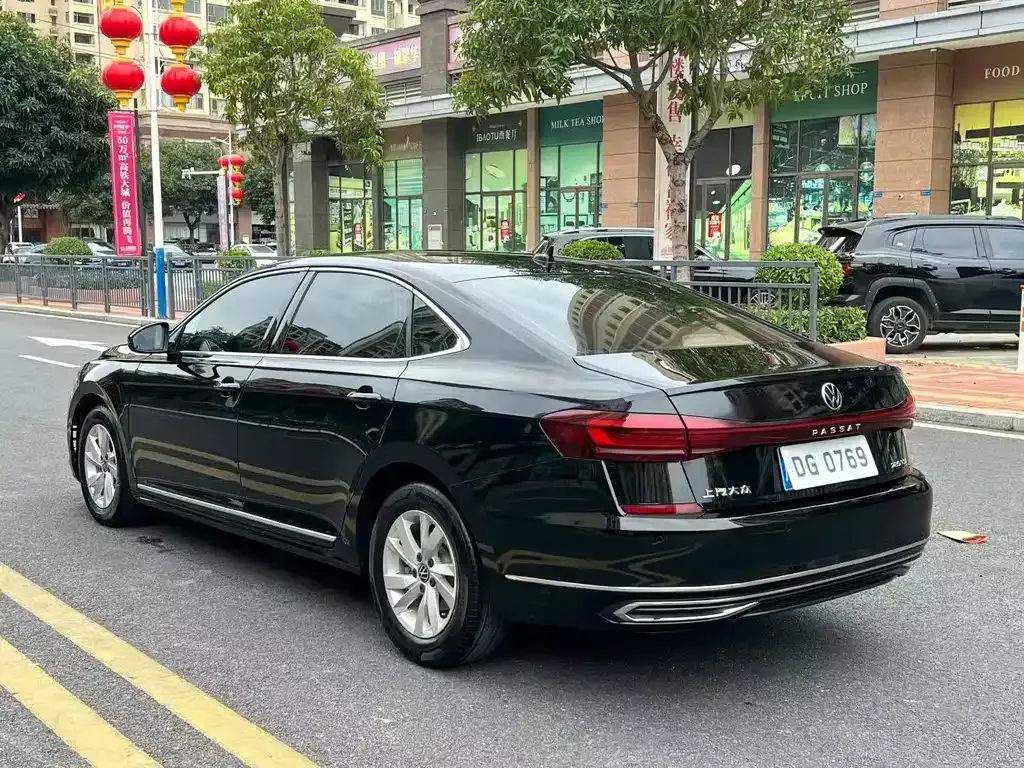 Volkswagen Passat — фото 4