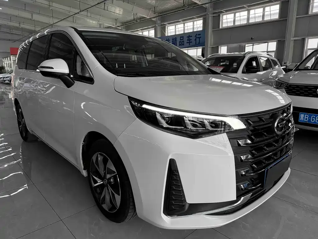 GAC Motor Trumpchi M6 — фото 9