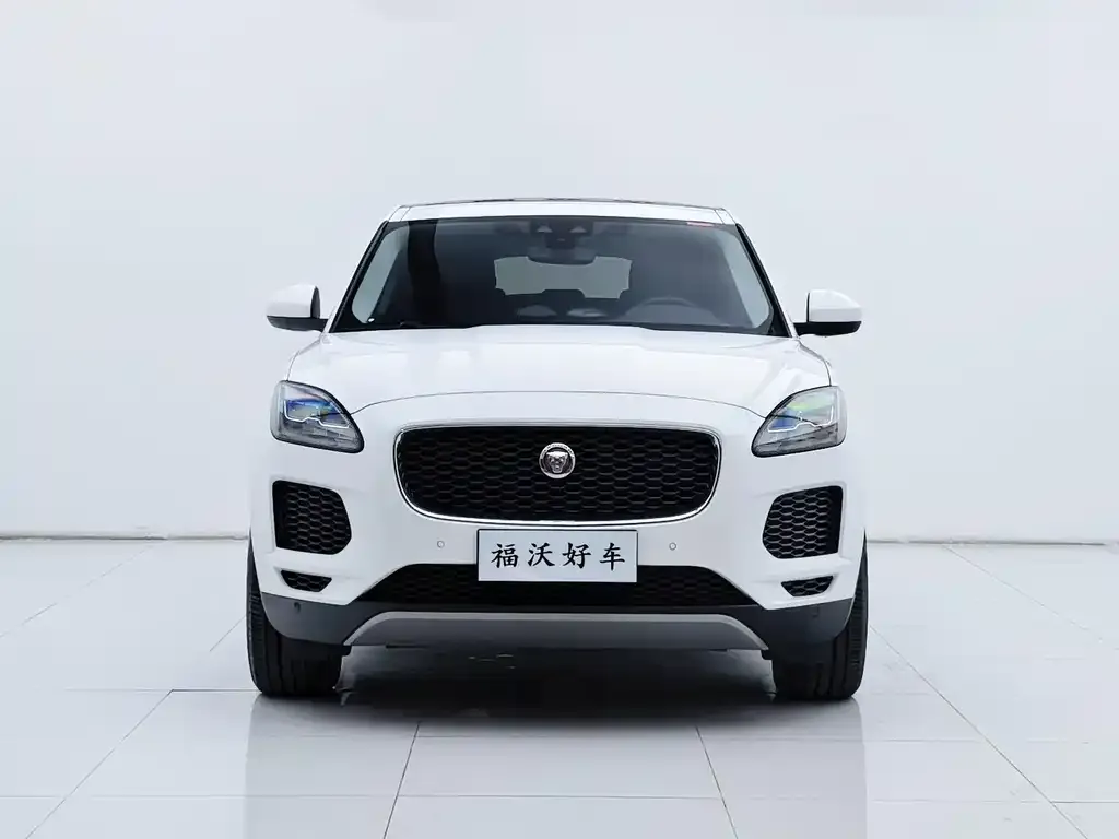 Jaguar E-PACE — фото 2
