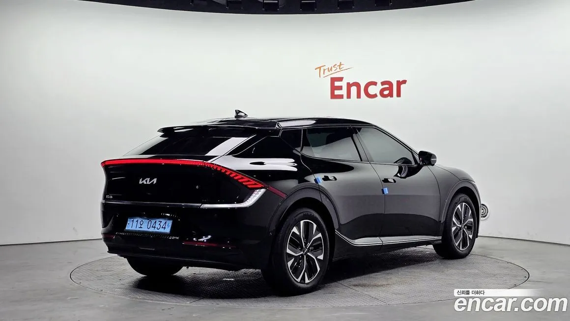 Kia EV6 — фото 5