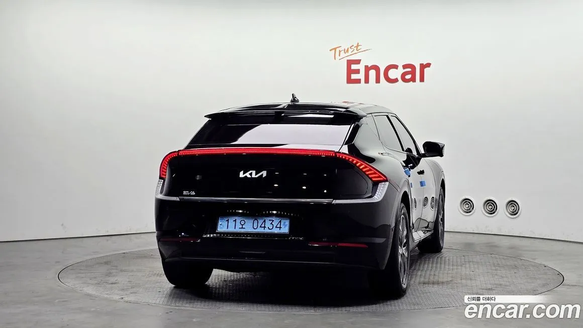 Kia EV6 — фото 6