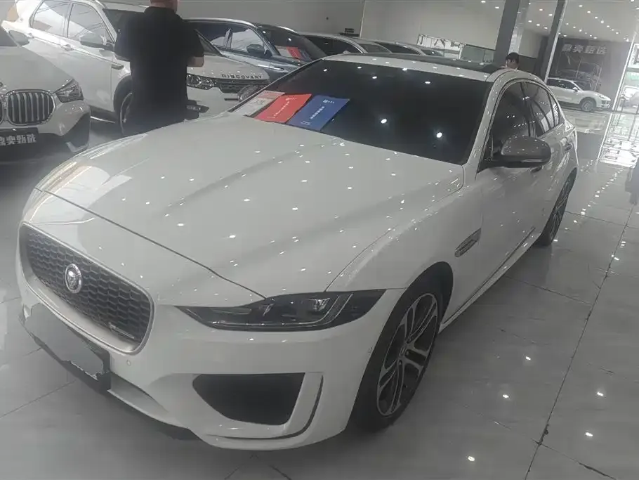 Jaguar XEL — фото 1