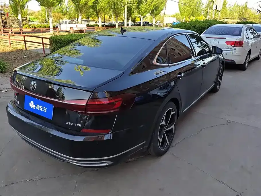 Volkswagen Passat — фото 7