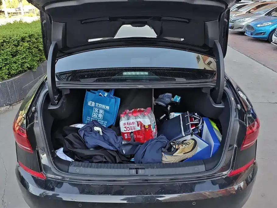 Volkswagen Passat — фото 9