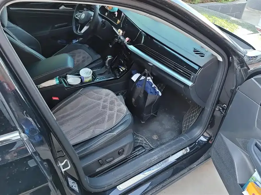 Volkswagen Passat — фото 6