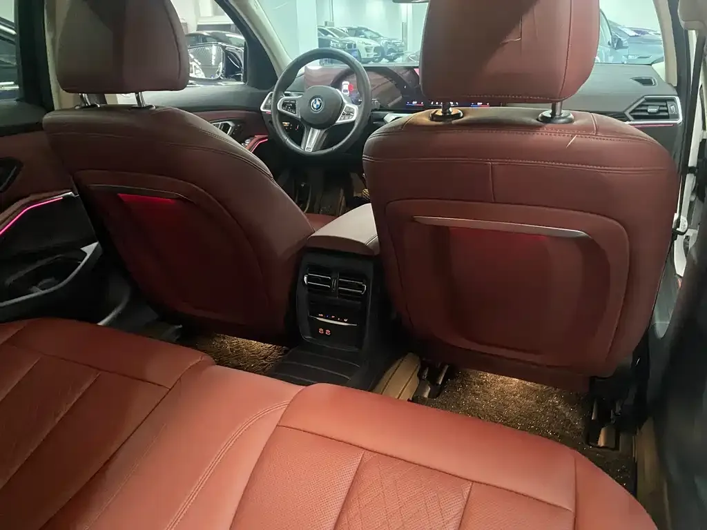 BMW i3 — фото 4