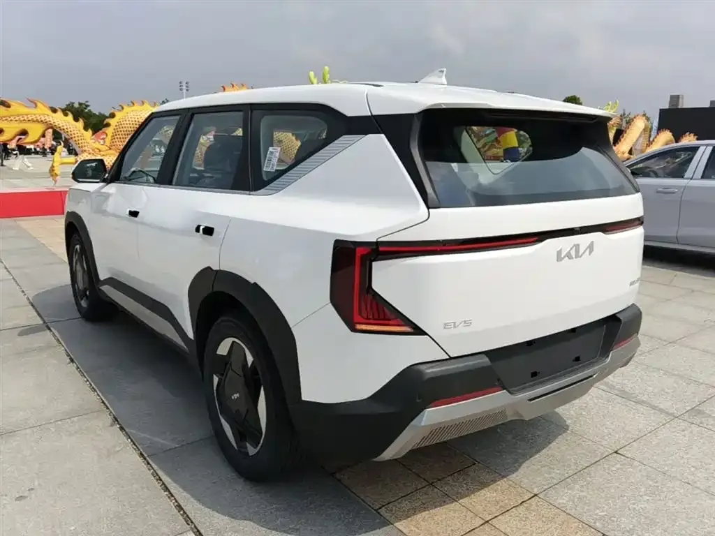 Kia EV5 — фото 2
