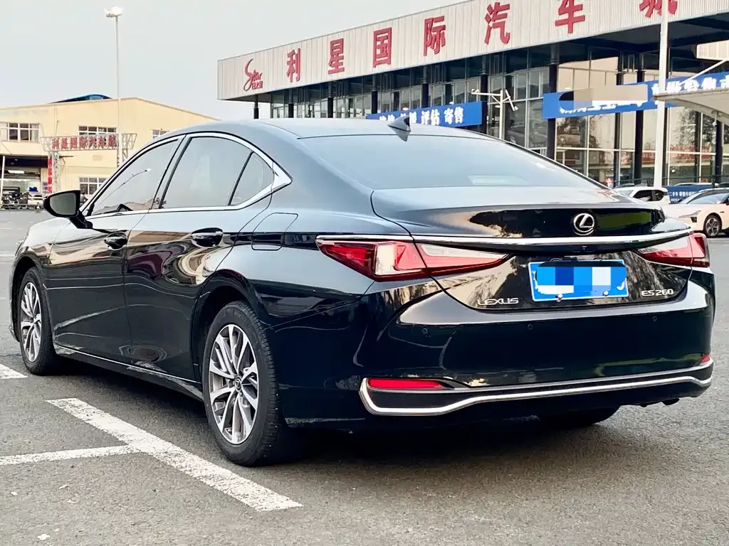 Lexus ES — фото 3