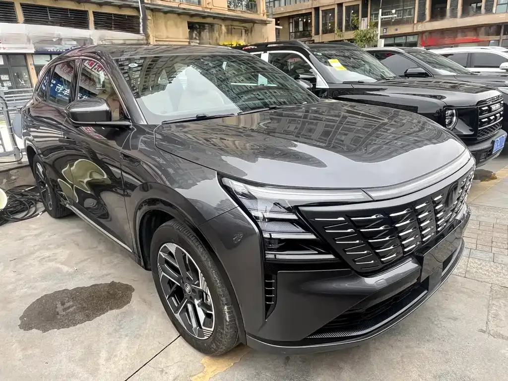 Changan CS75PLUS — фото 10