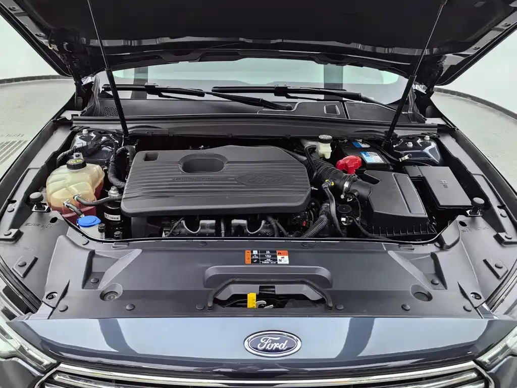 Ford Taurus — фото 10