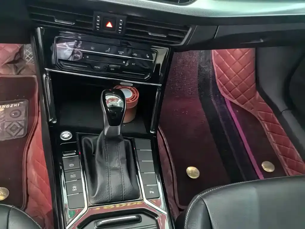 Volkswagen Passat — фото 7