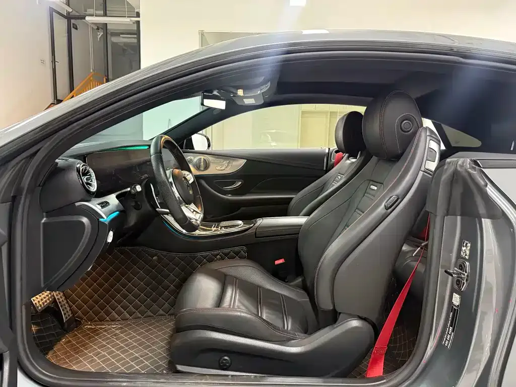 Mercedes-Benz E-Class AMG — фото 3