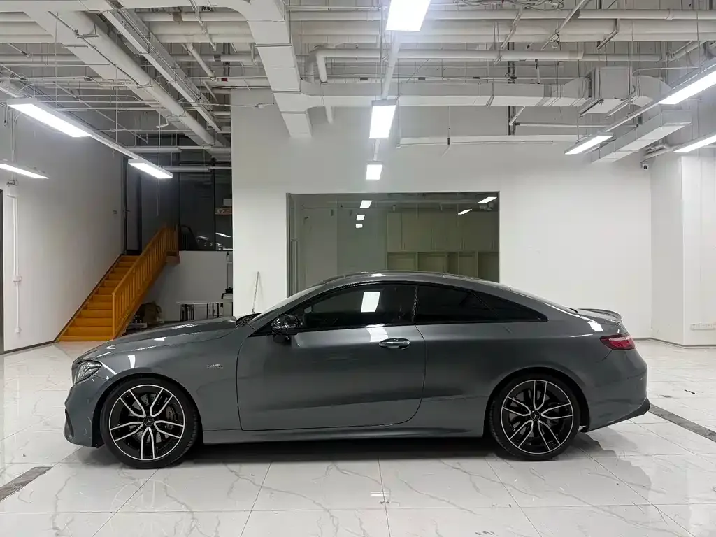 Mercedes-Benz E-Class AMG — фото 7