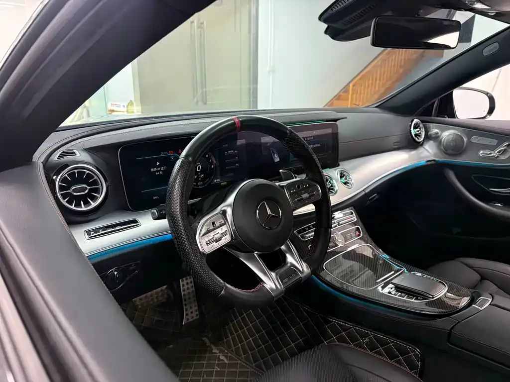 Mercedes-Benz E-Class AMG — фото 6